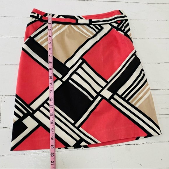 Mod-inspired Geometric Patterned Aline Skirt (size 0) - Picture 7 of 7